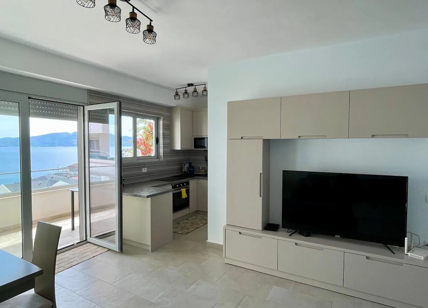 Marin Apartments Saranda Terrace Albânia
