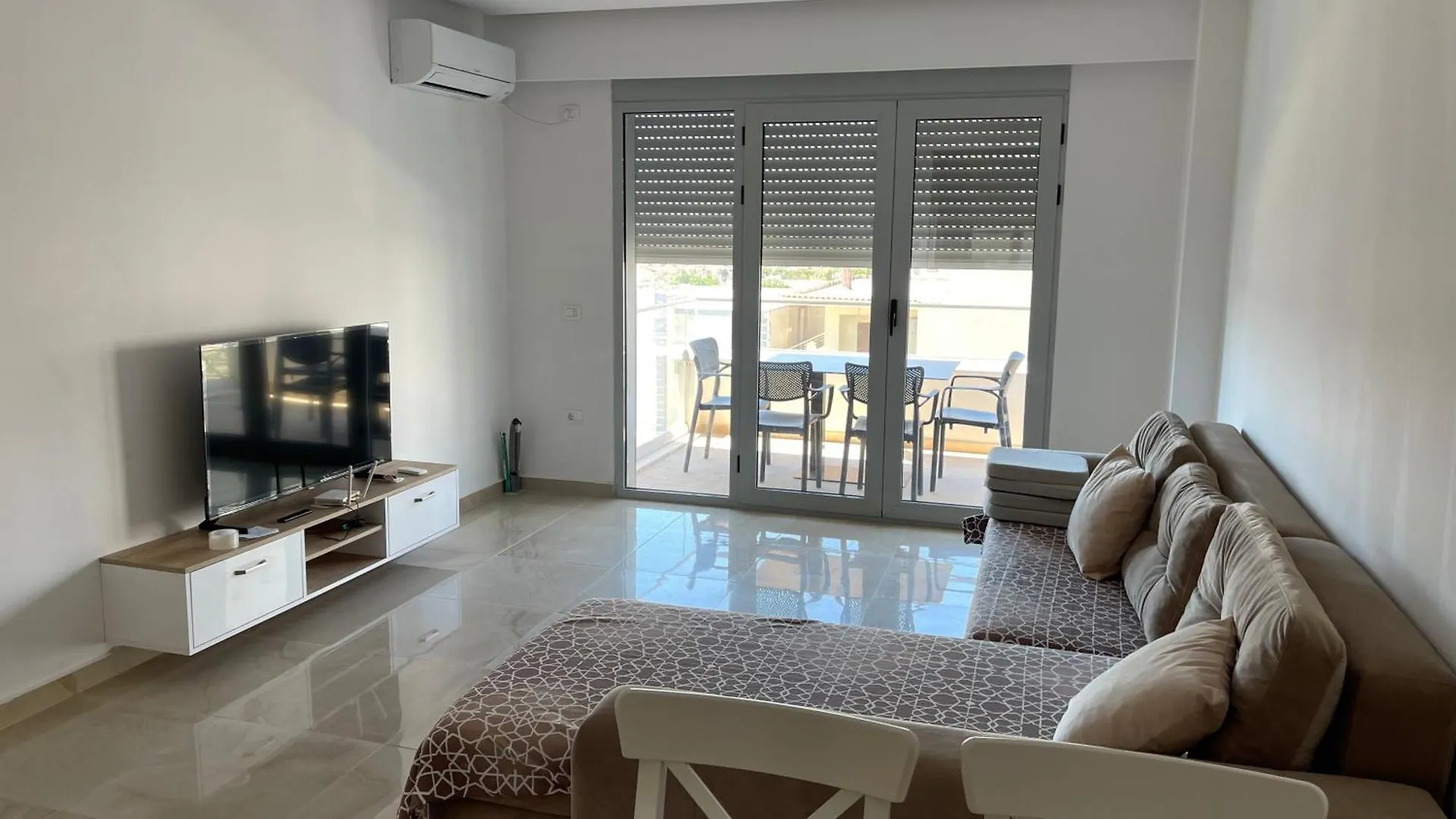Marin Apartments Saranda Terrace Albânia